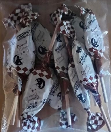 Sucette Pierrot Gourmand Caramel vendue à l’unité