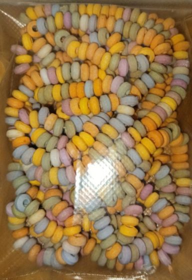 Collier de bonbons multicolores en perles sucrées, vendu à l’unité